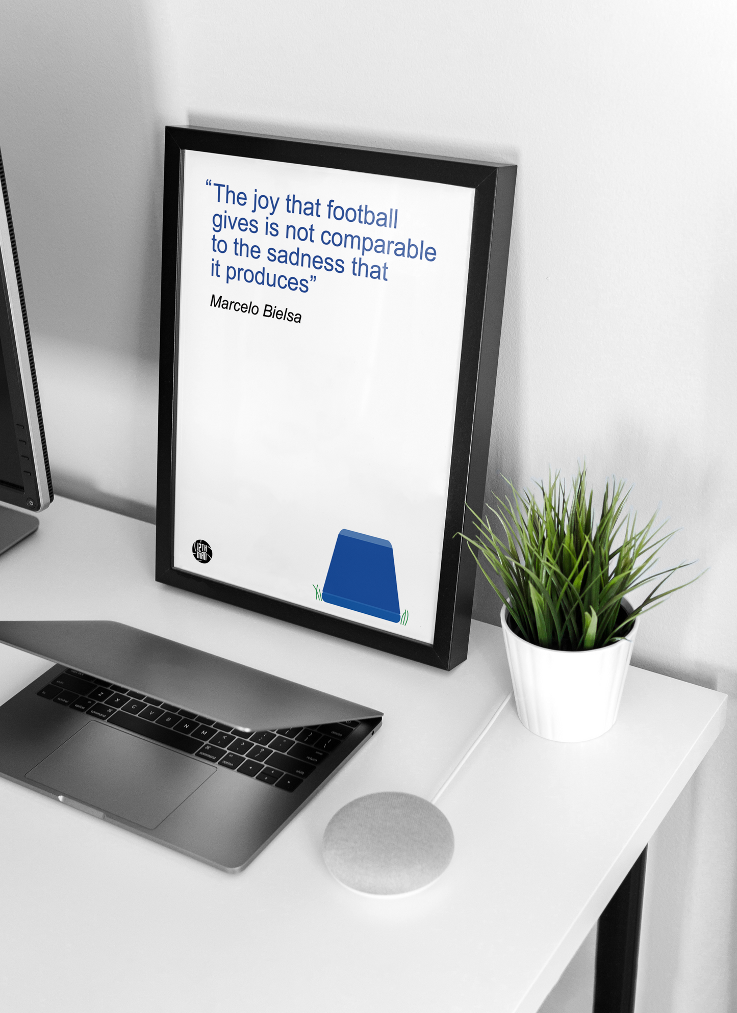 Marcelo Bielsa Leeds United Bucket Poster